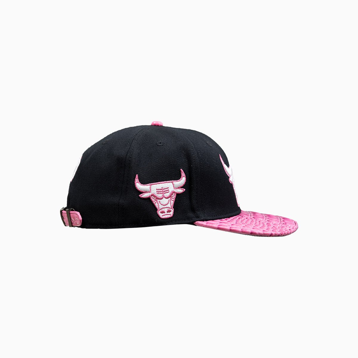 Chicago Bulls NBA Hat With Leather Visor