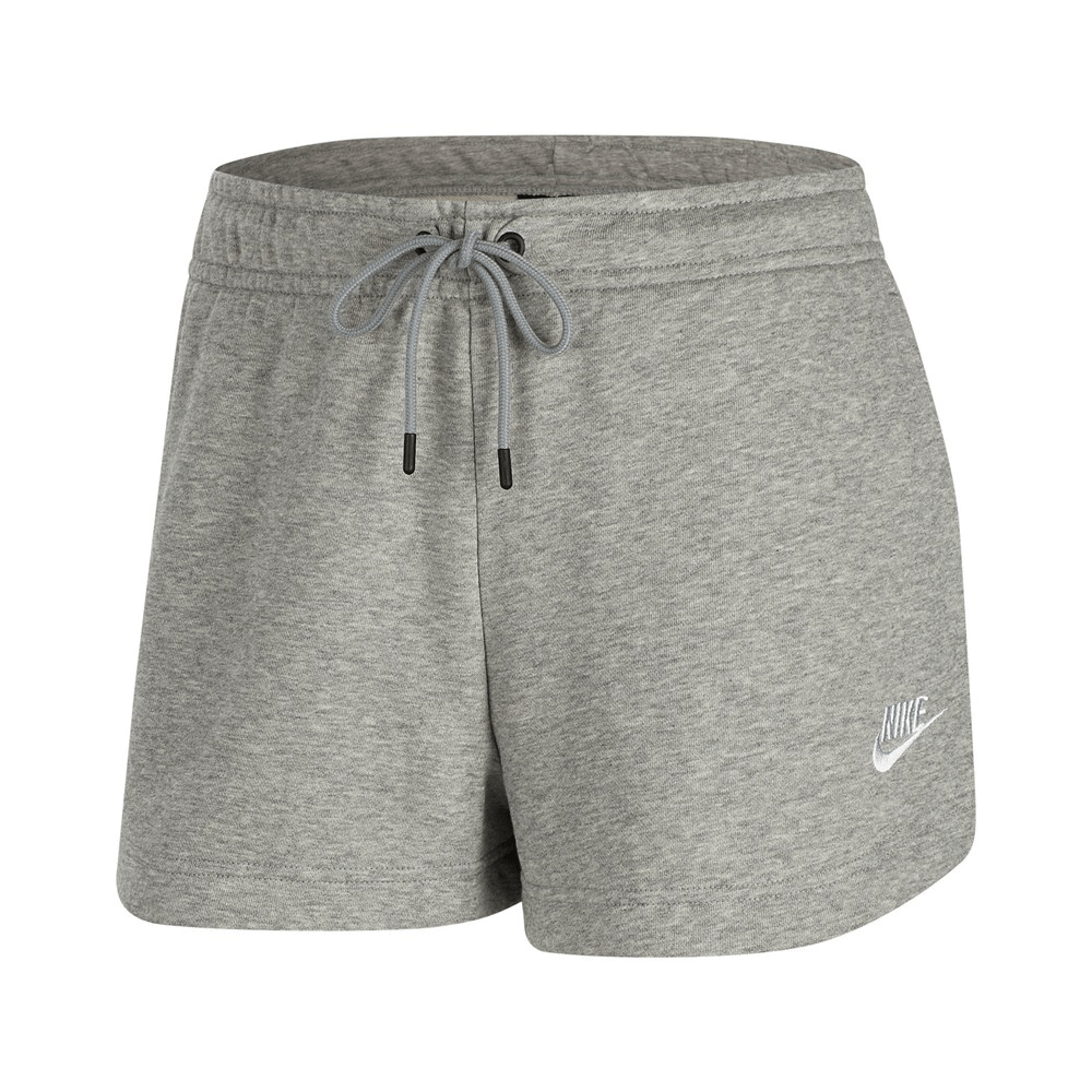Women's Sportswear Essential Outfit
