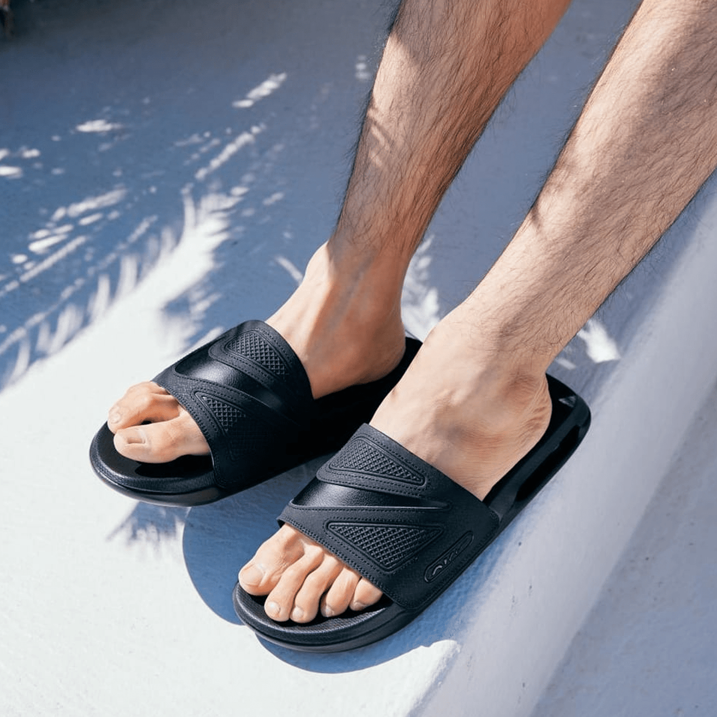 Men's Air Max Cirro "Triple Black" Slides