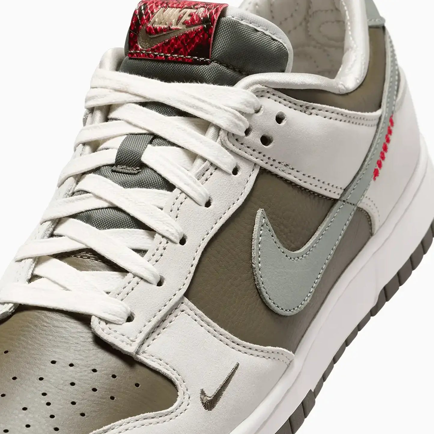 Men's Dunk Low Retro "Year Of The Snake"