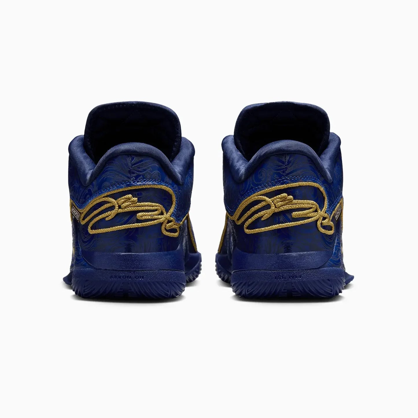 Men's LeBron XXII "Token"
