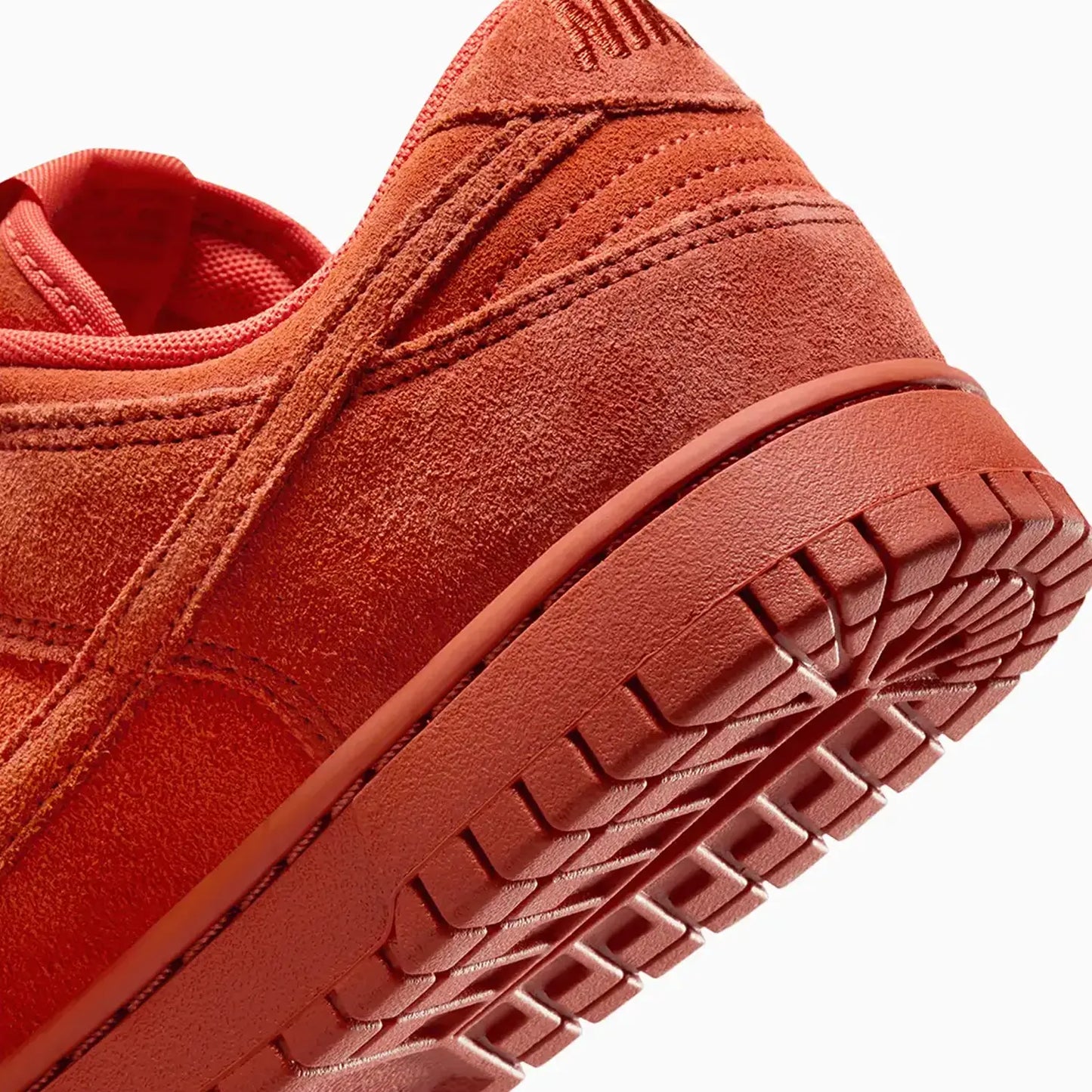 Women's Dunk Low SE "Picante Red"