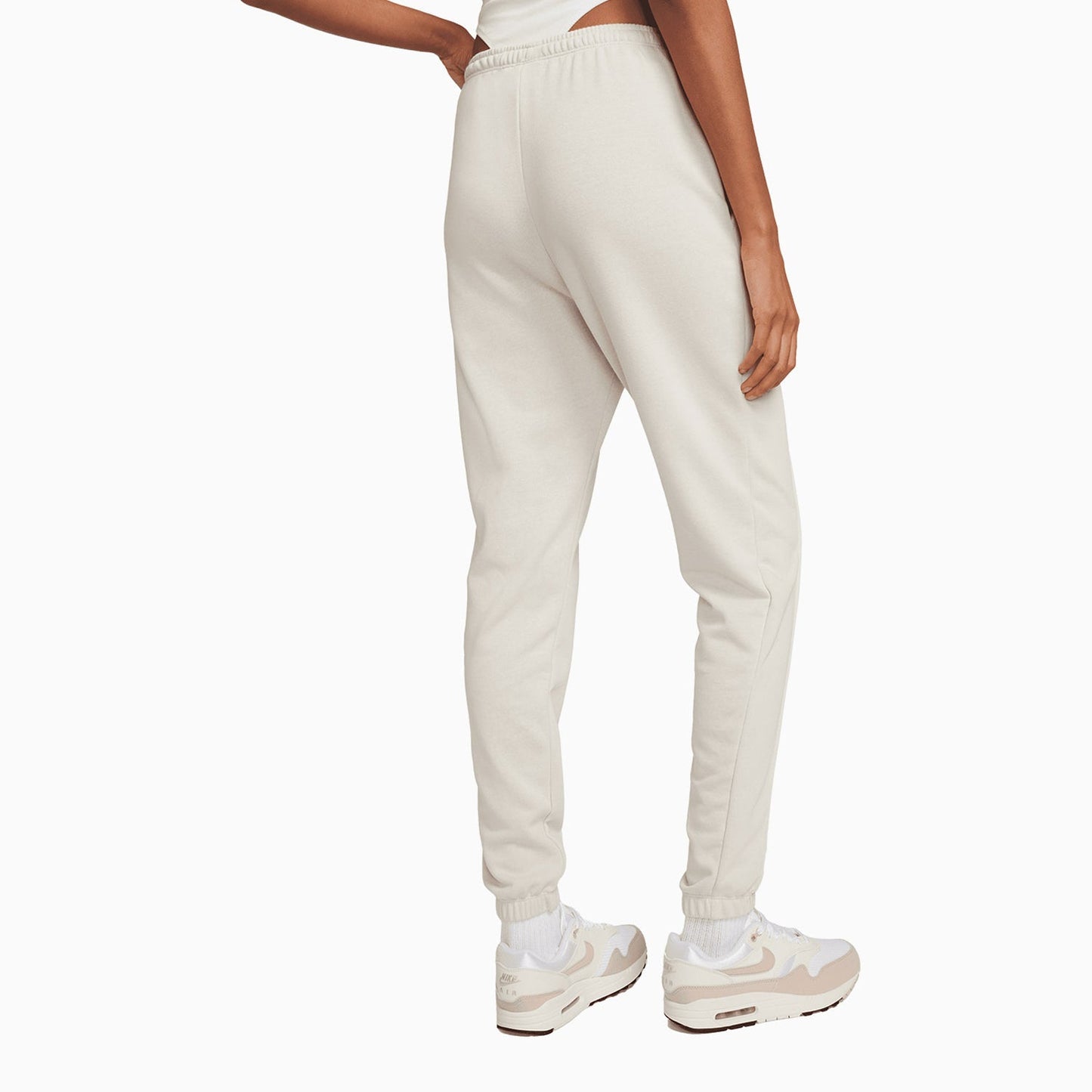 Women's Sportswear Chill Terry Outfit