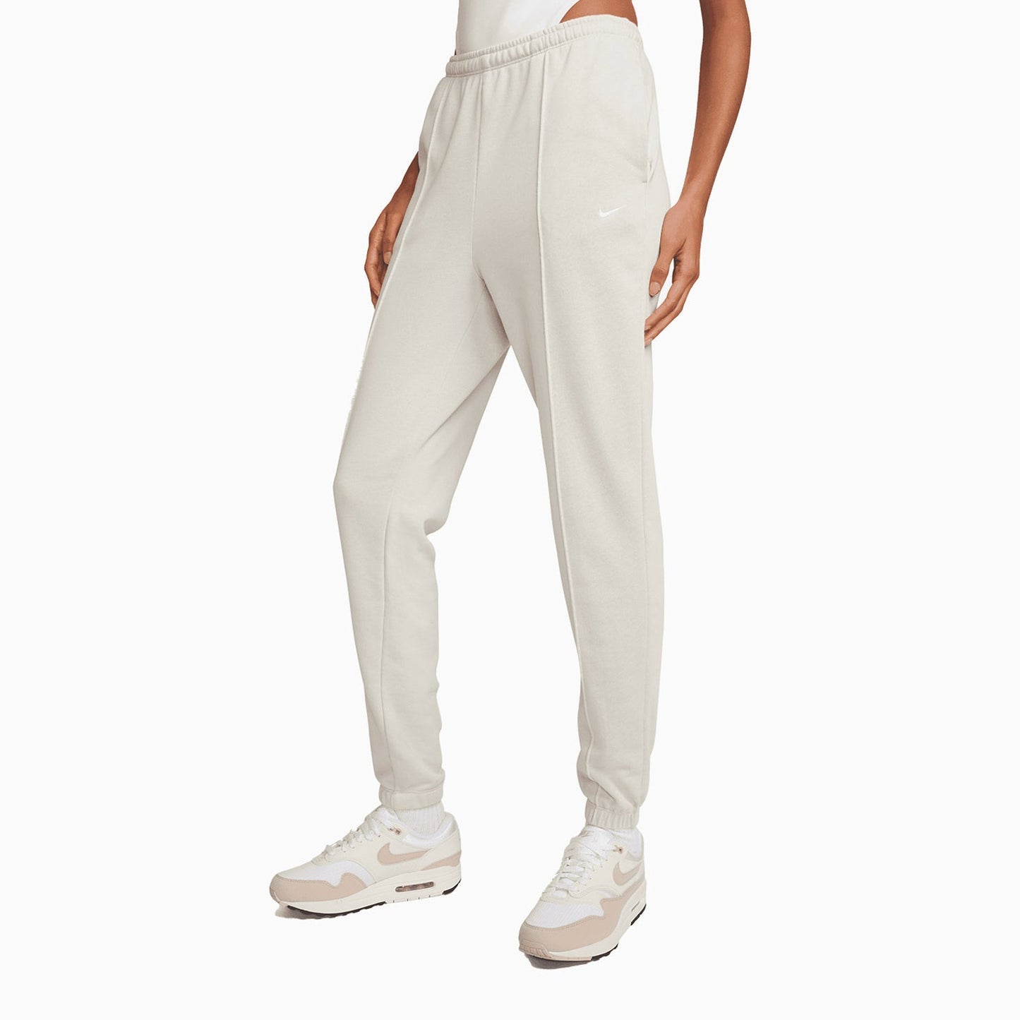 Women's Sportswear Chill Terry Outfit