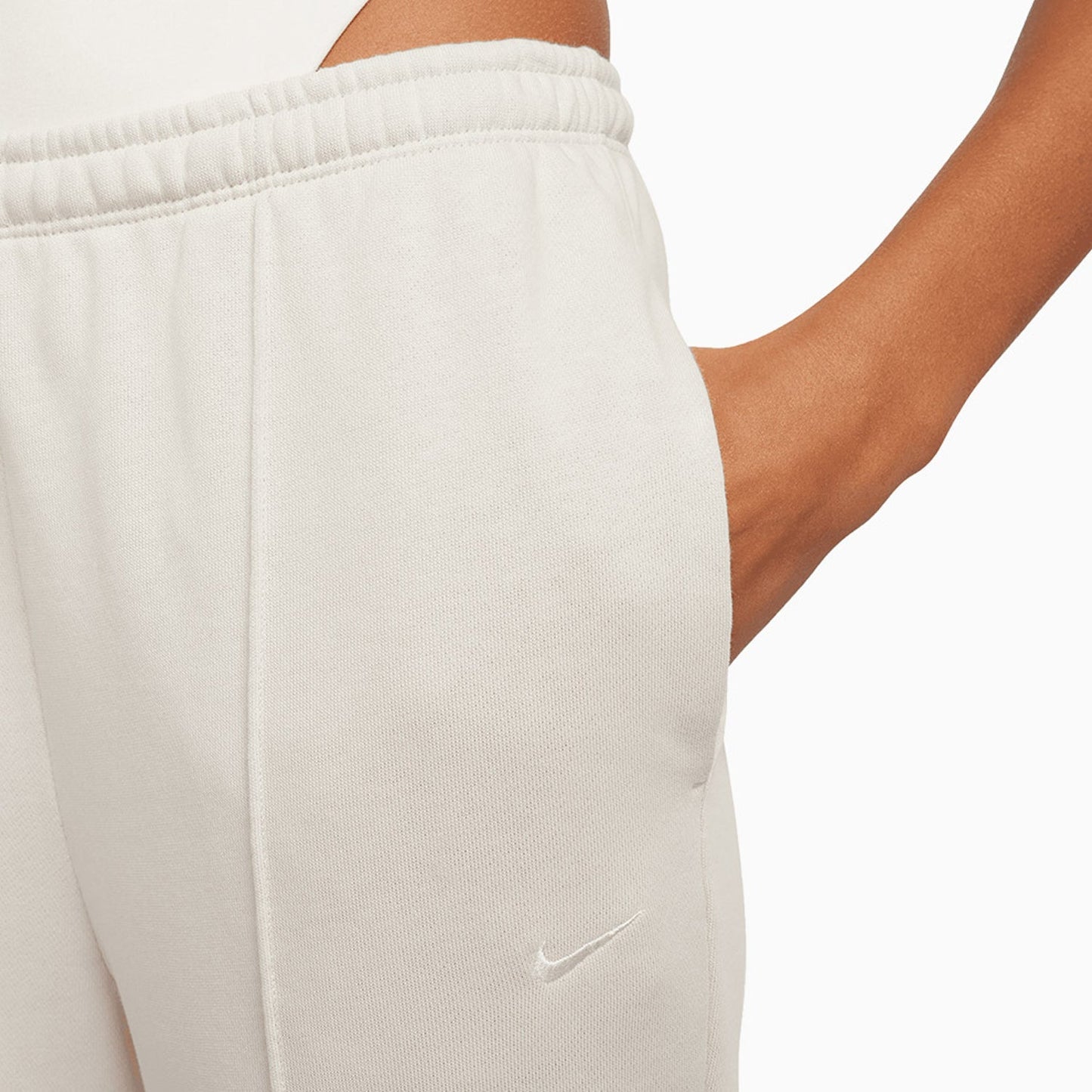 Women's Sportswear Chill Terry Outfit