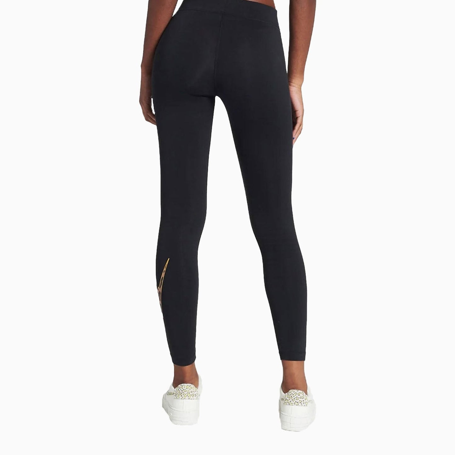 Women's Sportswear Outfit