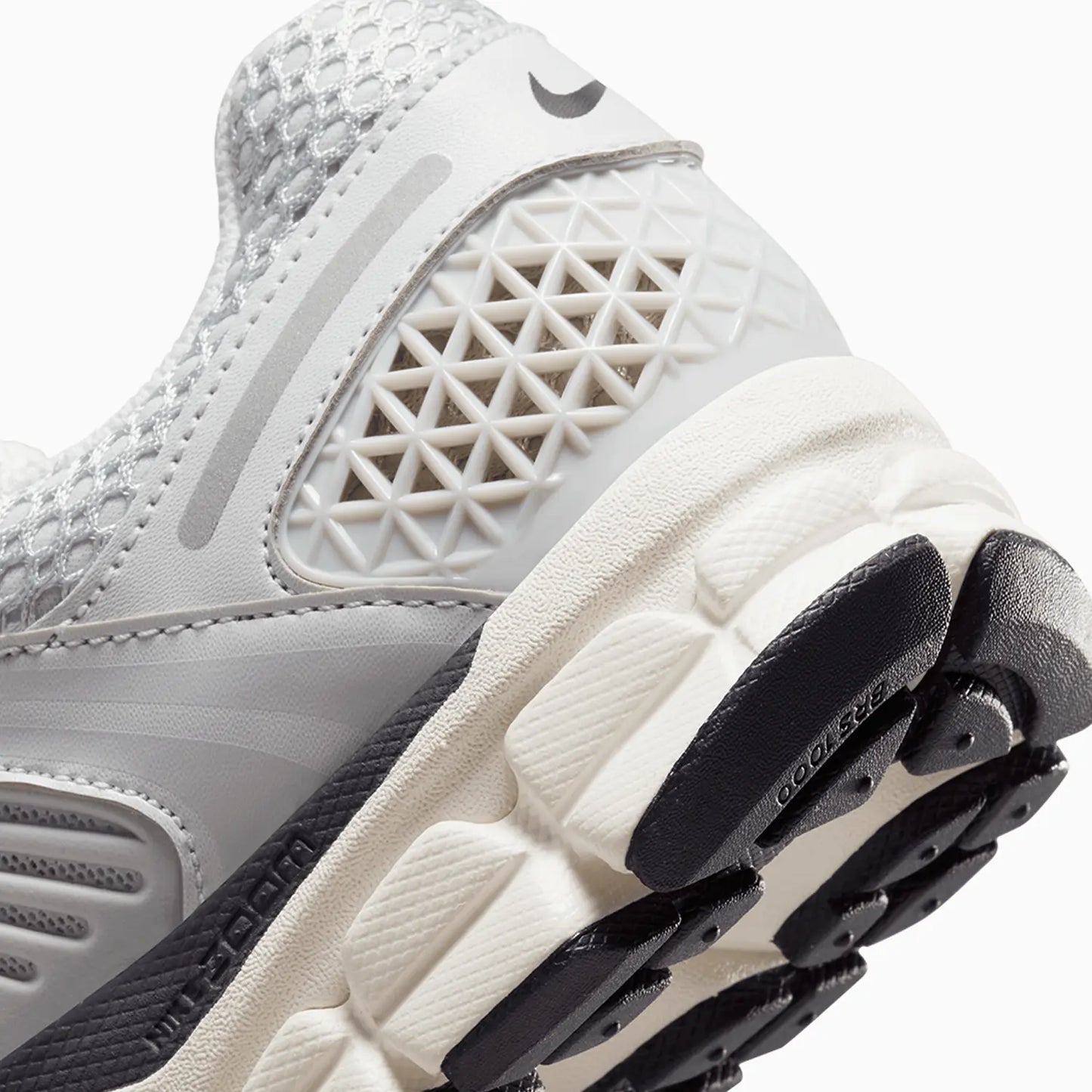 Women's Zoom Vomero 5 "Photon Dust Metallic"
