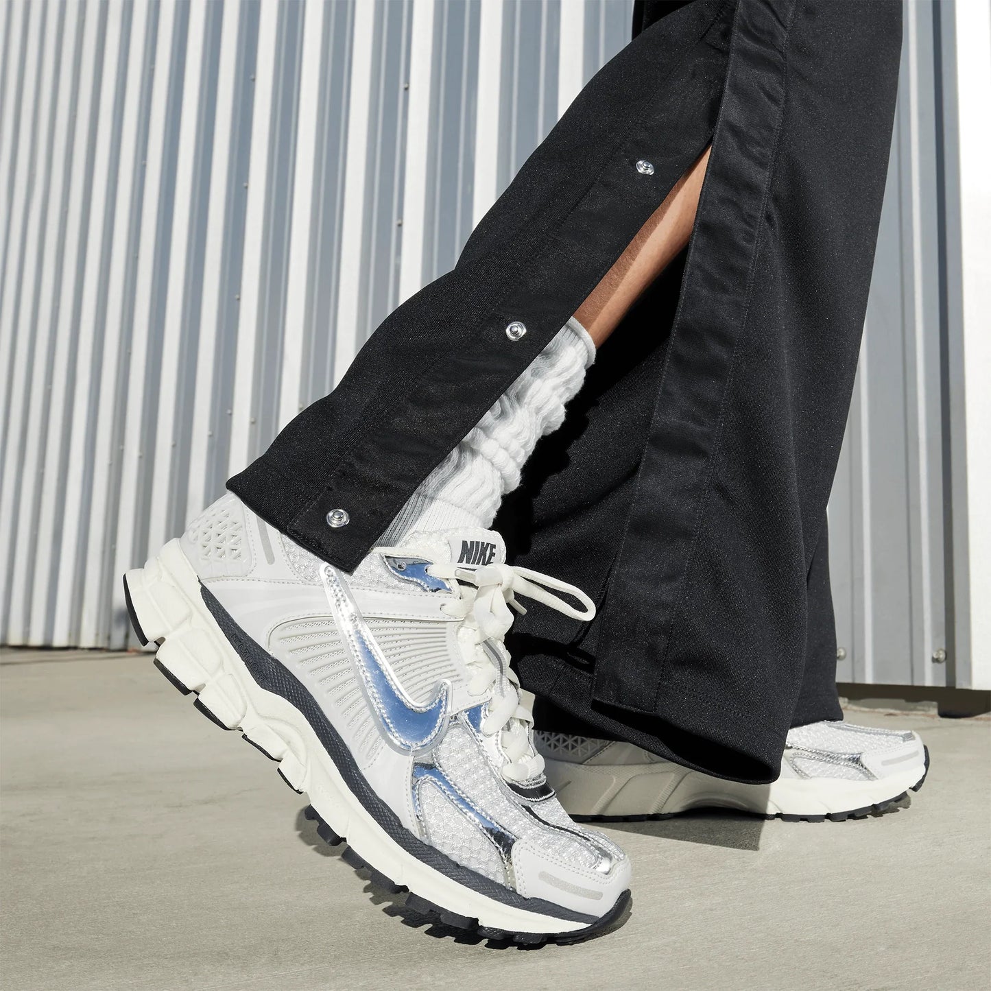 Women's Zoom Vomero 5 "Photon Dust Metallic"