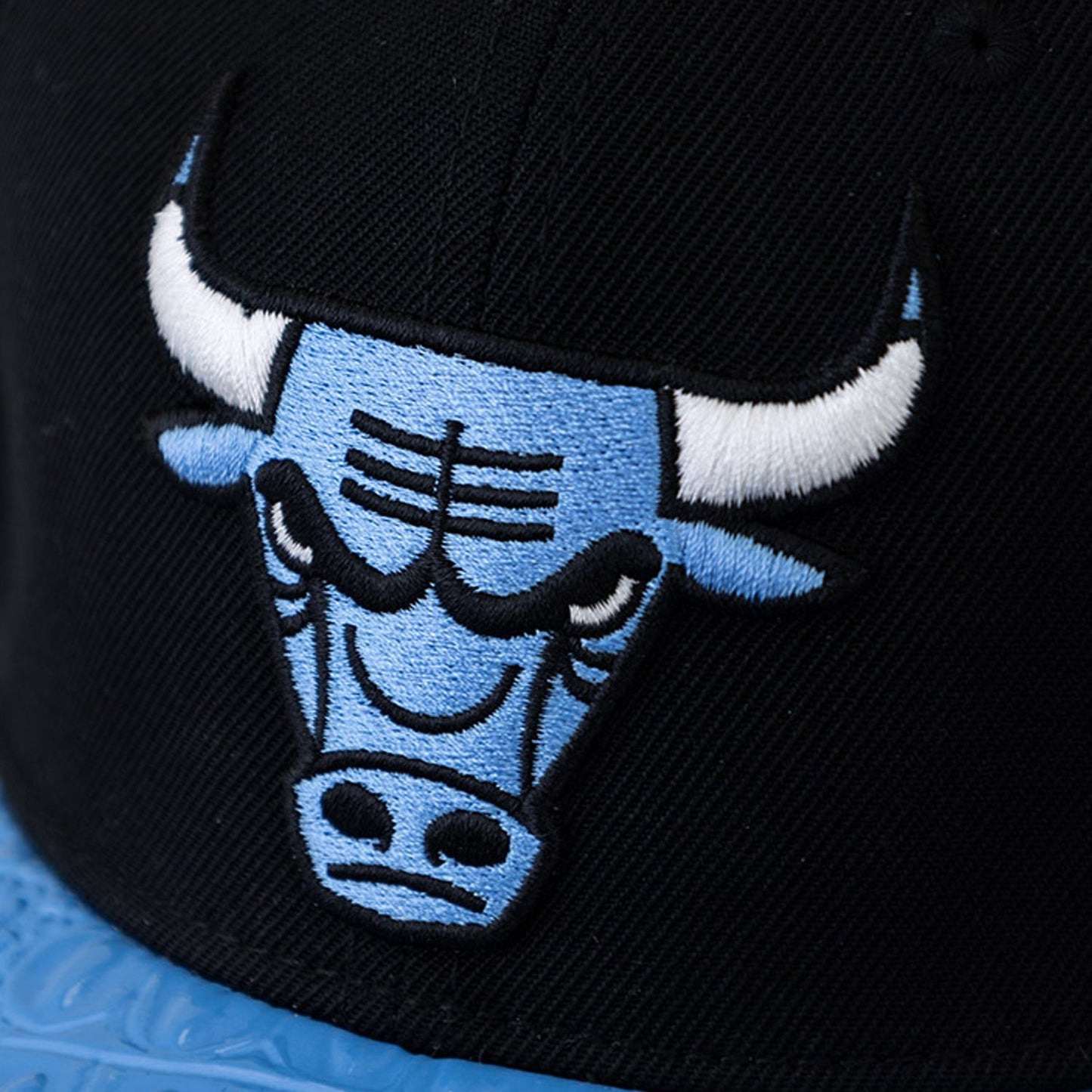 Chicago Bulls NBA Leather Visor Wool Snapback Hat