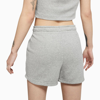 Women's Sportswear Essential Outfit