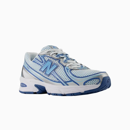 740 "Blue Agate White"