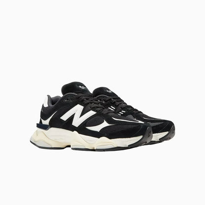 9060 "Black White"