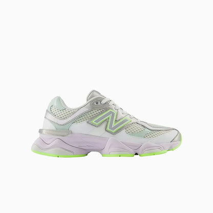 9060 "White Taro"