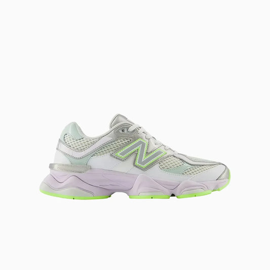 9060 "White Taro"