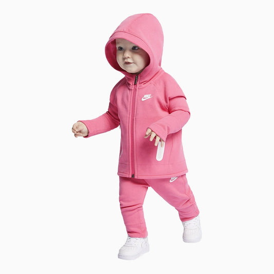 Kid's Sportswear Tech Fleece Outfit
