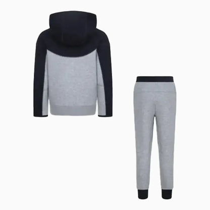 Kid's Sportswear Tech Fleece Outfit