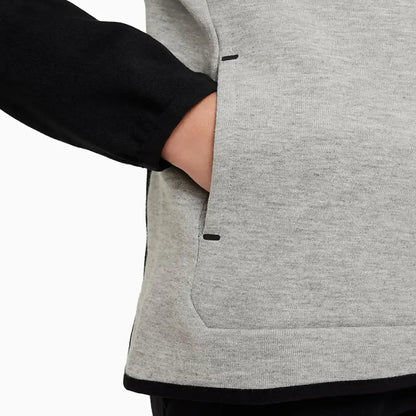 Kid's Sportswear Tech Fleece Outfit