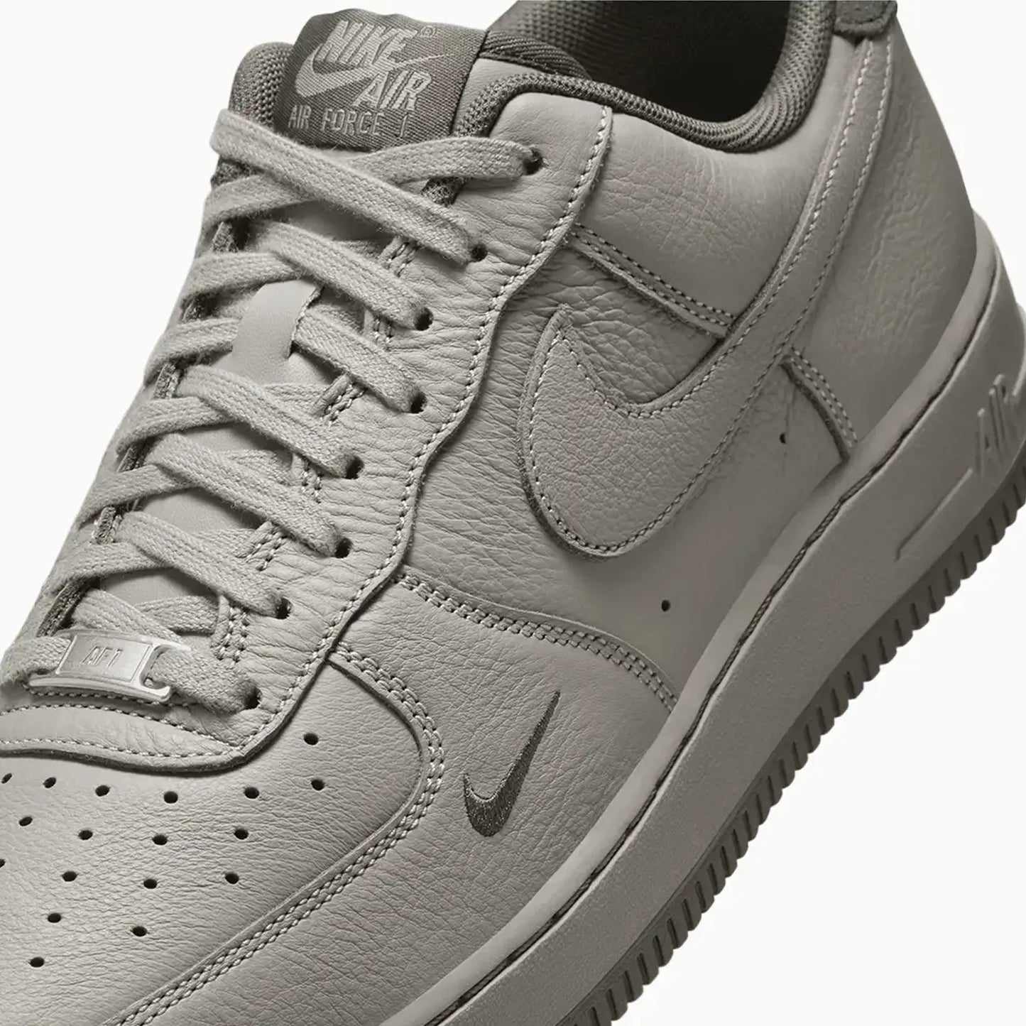 Men's Air Force 1 07 LV8 "Light Army"