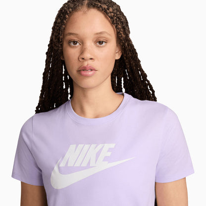 Women's Sportswear Essentials Outfit