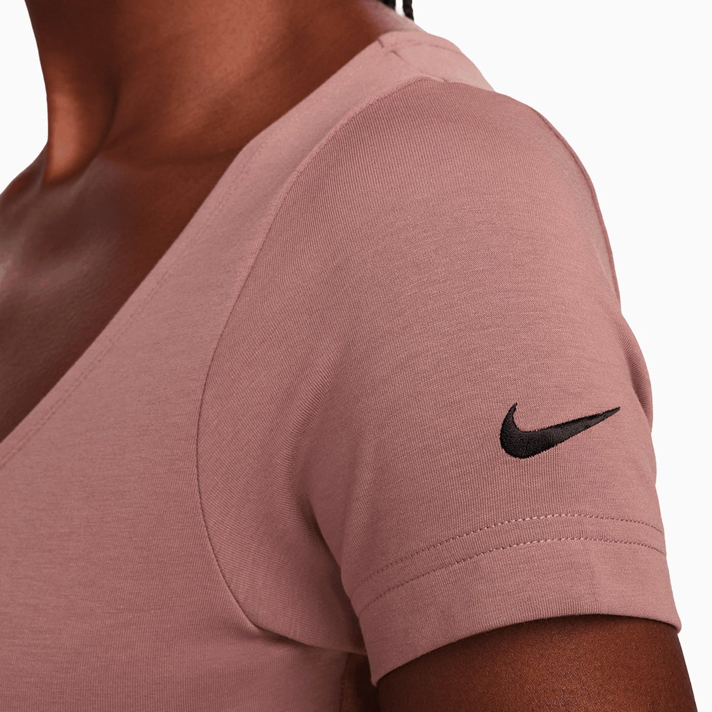 Women's Sportswear Essential Swoosh Outfit