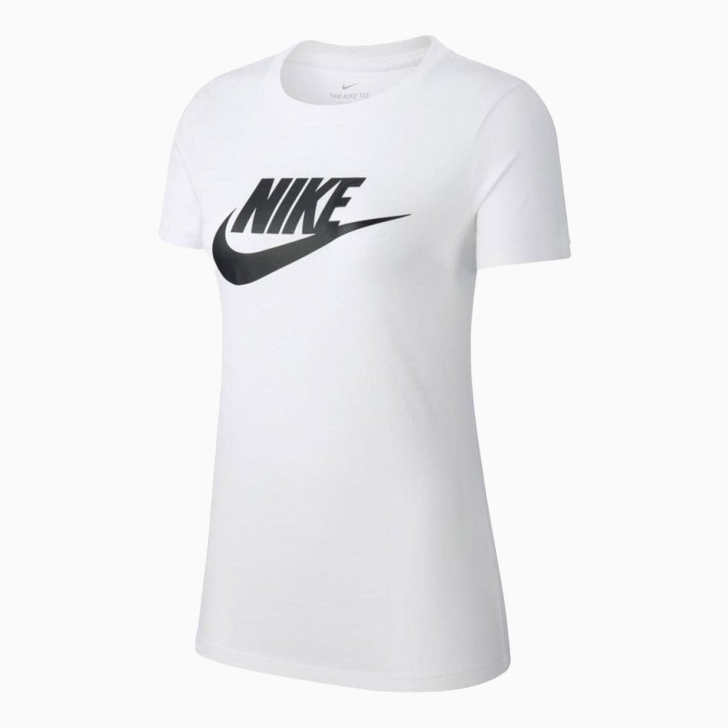 Women's Sportswear Essentials Outfit