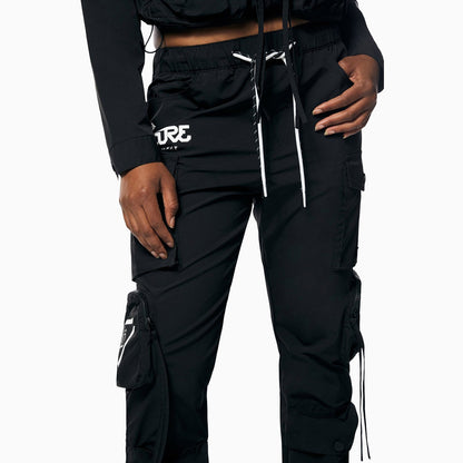 Women's Utility Windbreaker Outfit