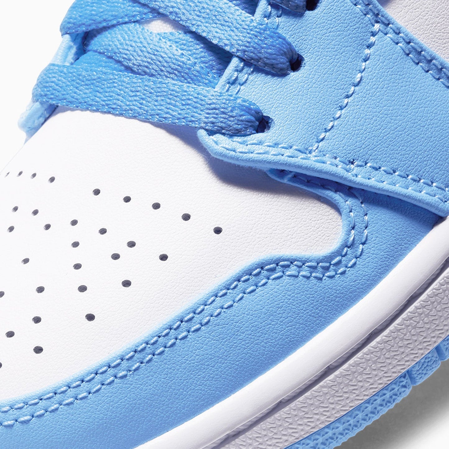 Women's Air Jordan 1 Low "UNC"